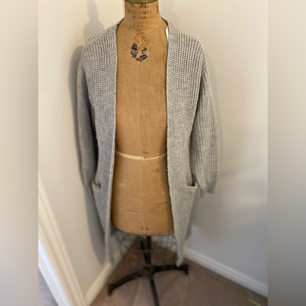 Long knit cardigan- Size Small